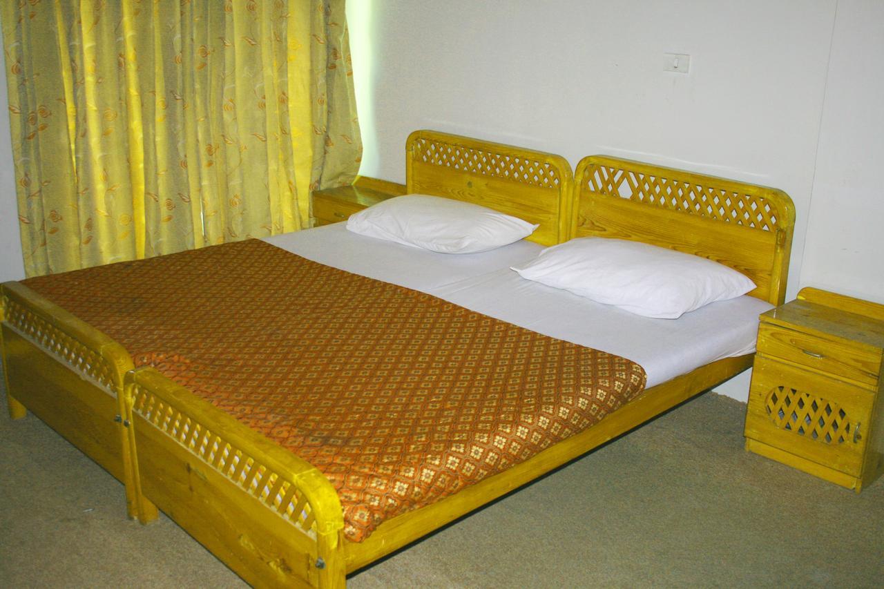 Pine Top Hotels Naran Ngoại thất bức ảnh