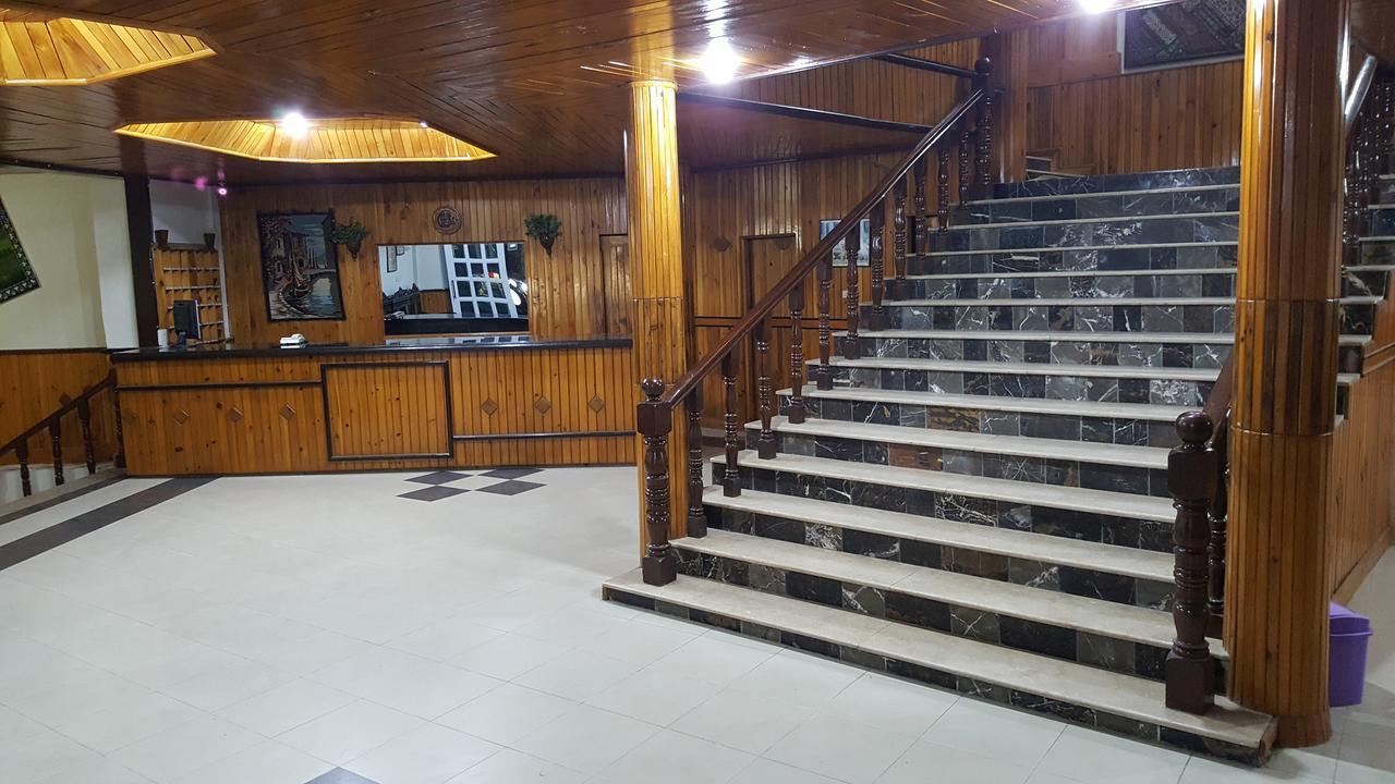 Pine Top Hotels Naran Ngoại thất bức ảnh